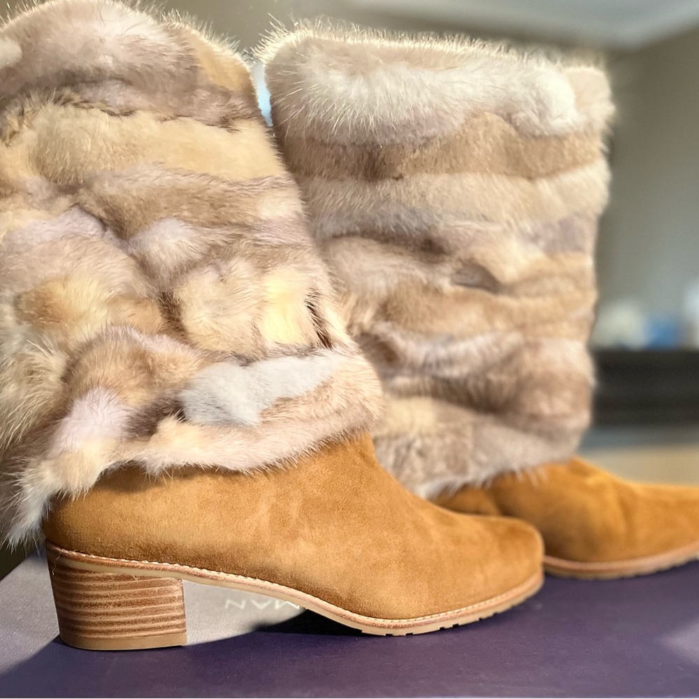 STUART WEITZMAN, very comfortable Blizzard Boot MinkMania. RARE FIND.